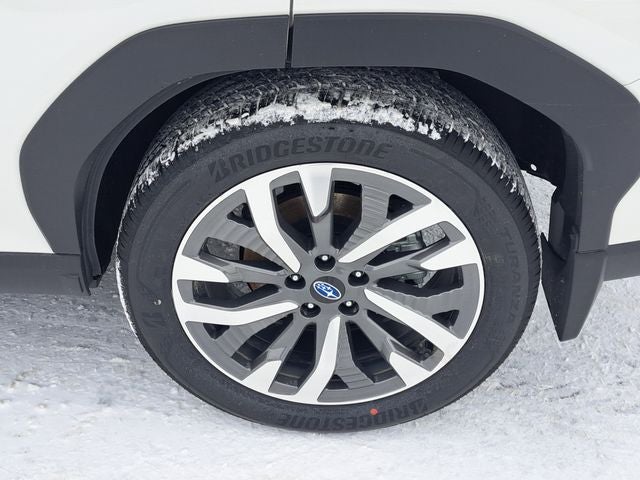 2025 Subaru FORESTER Touring Hybrid