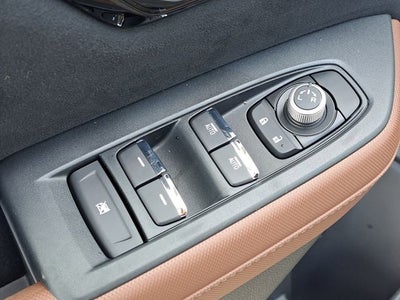 2025 Subaru FORESTER Touring Hybrid