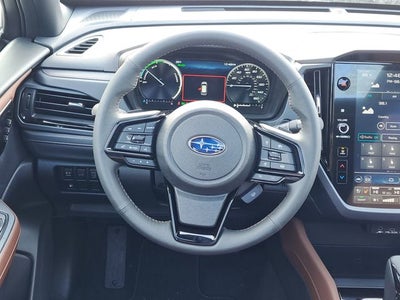 2025 Subaru FORESTER Touring Hybrid