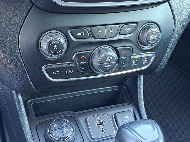 2022 Jeep Cherokee Trailhawk