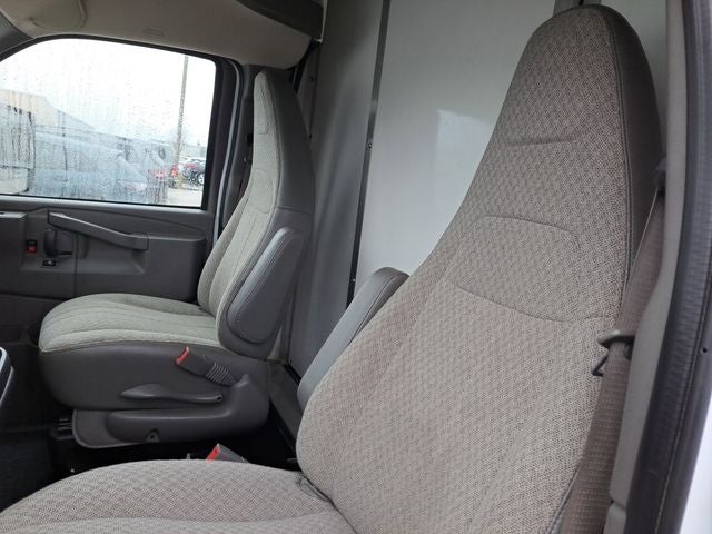 2022 GMC Savana 3500 Work Van