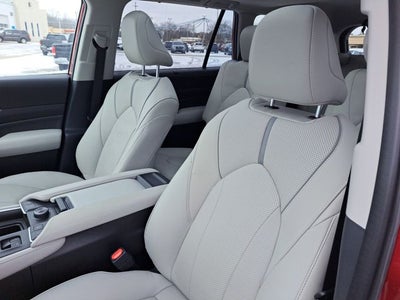 2025 Toyota Grand Highlander Platinum