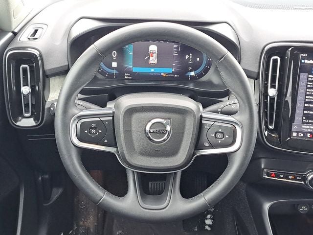 2023 Volvo XC40 Ultimate