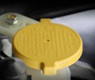 checking fluid | Thelen Subaru in Bay City MI